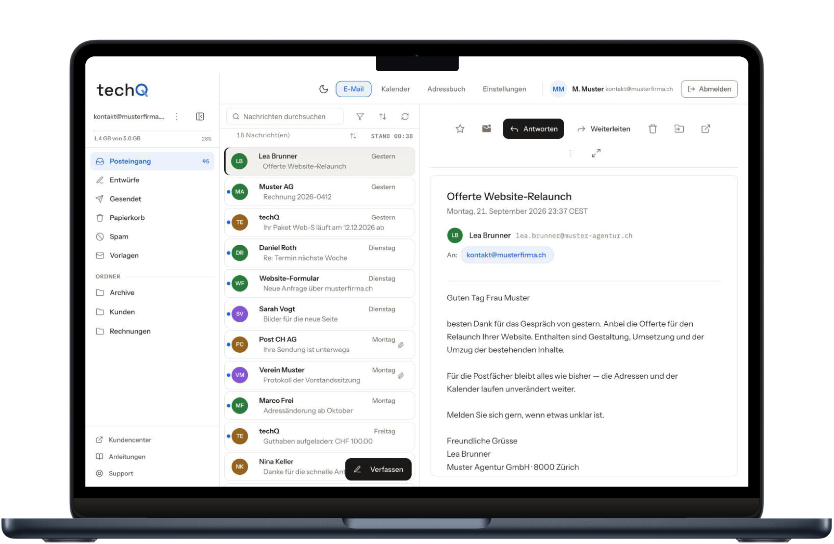 techQ Webmail: Posteingang mit Nachrichtenliste links und geöffneter Nachricht rechts